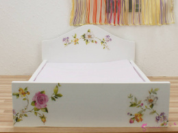 Podwójne łóżko dla lalek dł. 35 cm - Kwiaty