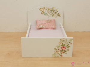 Pojedyncze łóżko dla lalki "Różany ogród II"
