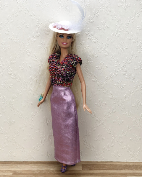 Liliowy Styl – Zestaw Ubranek dla Lalki Barbie (4 elementy) Liliowy Styl – Zestaw Ubranek dla Lalki Barbie (4 elementy)