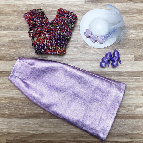 Liliowy Styl – Zestaw Ubranek dla Lalki Barbie (4 elementy) Liliowy Styl – Zestaw Ubranek dla Lalki Barbie (4 elementy)