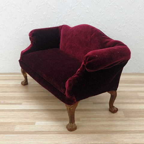 Bordowy fotel i sofa do domku dla lalek w skali 1:6 Bordowy fotel i sofa do domku dla lalek w skali 1:6