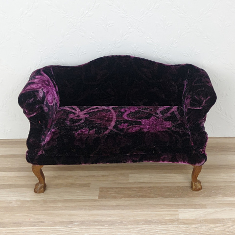 Fioletowy fotel i sofa do domku dla lalek w skali 1:6 Fioletowy fotel i sofa do domku dla lalek w skali 1:6