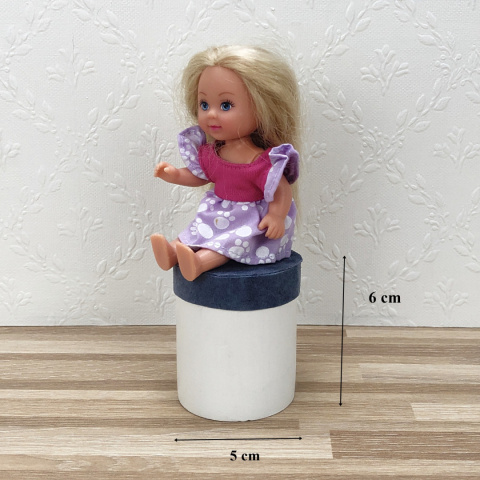 Srebrne Różyczki - drewniane mebelki dla lalek barbie Srebrne Różyczki - drewniane mebelki dla lalek barbie