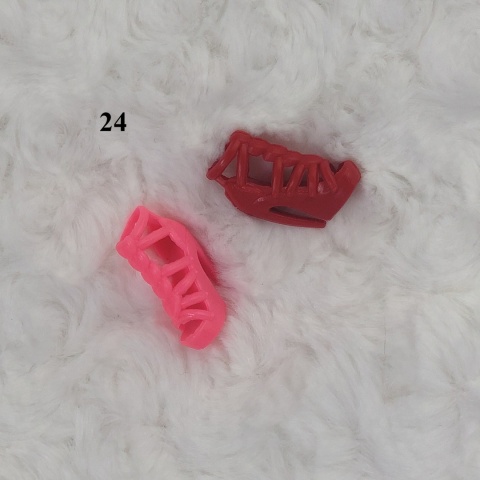 Buciki dla lalek typu barbie - różne kolory i wzory Buciki dla lalek typu barbie - różne kolory i wzory