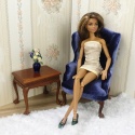 Chabrowy fotel lub sofa do domku dla lalek w skali 1:6 Chabrowy fotel lub sofa do domku dla lalek w skali 1:6