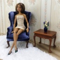 Chabrowy fotel lub sofa do domku dla lalek w skali 1:6 Chabrowy fotel lub sofa do domku dla lalek w skali 1:6