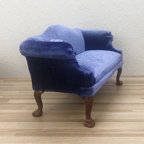 Chabrowy fotel lub sofa do domku dla lalek w skali 1:6 Chabrowy fotel lub sofa do domku dla lalek w skali 1:6