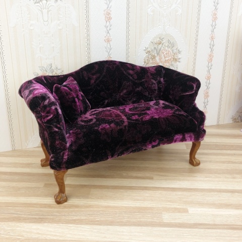 Fioletowy fotel i sofa do domku dla lalek w skali 1:6 Fioletowy fotel i sofa do domku dla lalek w skali 1:6