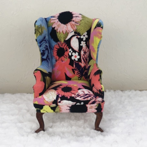 Kolorowy fotel / sofa do domku dla lalek w skali 1:6 Kolorowy fotel / sofa do domku dla lalek w skali 1:6