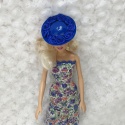 Kwiecista Sukienka – suknia, kapelusz i buciki dla lalki Barbie (3 elementy)