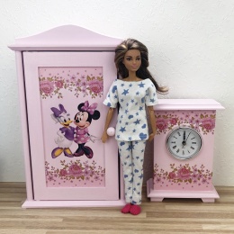 gotowe produkty - szafa dla lalek i zegar Różowy Ogródek