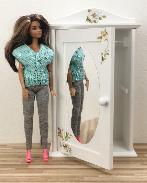 Wiosenne Kwiatki - szafa z owalnym foliowym lusterkiem