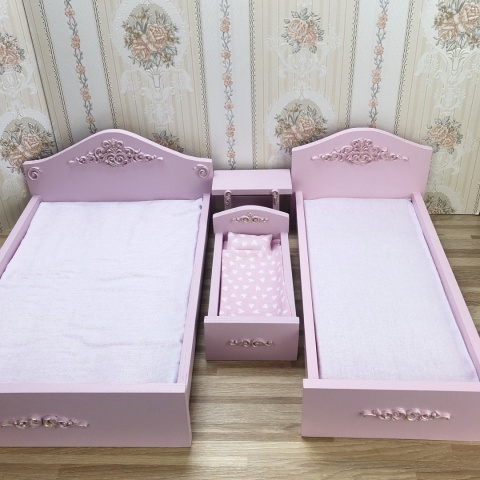 Zaczarowany Pokój Księżniczki - skompletuj zestaw mebelków do domku dla lalek