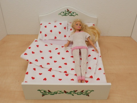 Łóżeczka dla lalek ozdobione różyczkami - Magiczne Różyczki, Dzika Róża, Różany Ogród