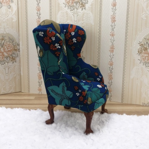 Fotel do domku dla lalek w skali 1:6 - kolorowe kwiaty