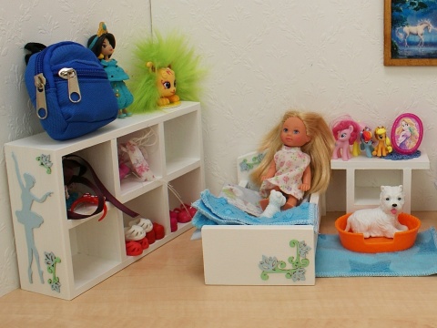 Kolorowy Zakątek - stoły, stoliczki, krzesła, fotele, regały - uzupełnienie każdej kolekcji