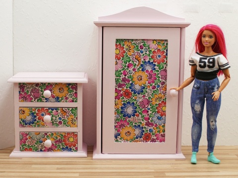 Skompletuj zestaw mebelków dla swojej lalki - Różowy Ogródek, Zaczarowany Ogród, Folkowe Mebelki