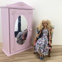 Zaczarowany Pokój Księżniczki - skompletuj zestaw mebelków do domku dla lalek