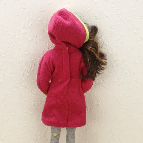 Zestaw Piżamowy z Szlafrokiem i Kapciami dla Lalki Barbie – 4 Elementy