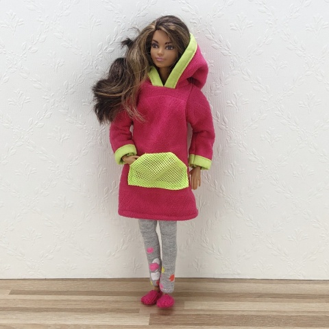 Zestaw Piżamowy z Szlafrokiem i Kapciami dla Lalki Barbie – 4 Elementy