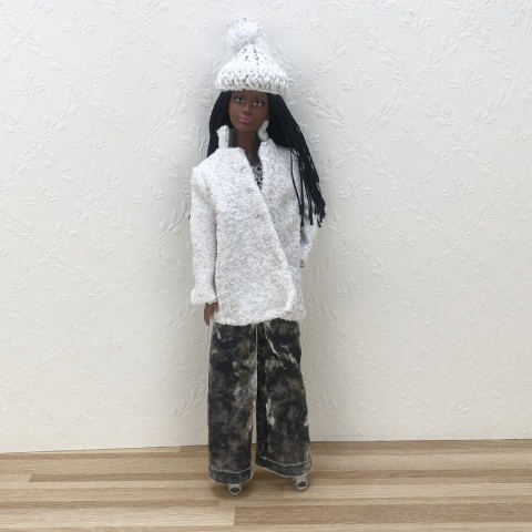 Zimowy Zestaw Ubranek dla Lalki Barbie – White Cozy Style (5 elementów)