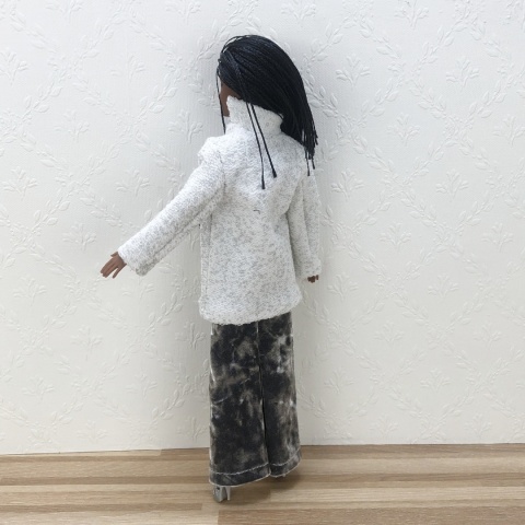 Zimowy Zestaw Ubranek dla Lalki Barbie – White Cozy Style (5 elementów)