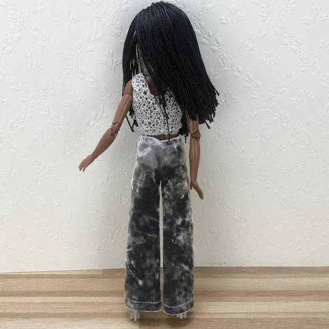 Zimowy Zestaw Ubranek dla Lalki Barbie – White Cozy Style (5 elementów)