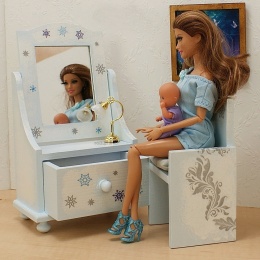 Toaletka z lusterkiem i krzesełko - Zimowa Kraina
