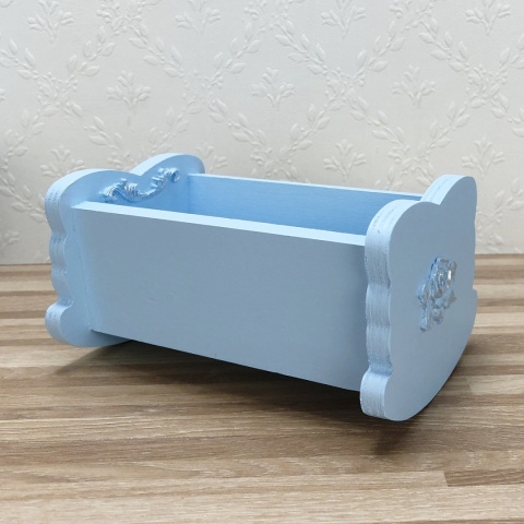 Srebrne Różyczki - wybierz łóżeczko do pokoju księżniczki ze srebrnym ornamentem