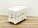 Komoda shabby chic z dwoma szufladkami i dekoracją decoupage