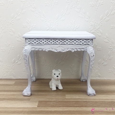 Miniaturowy stolik przyścienny do domku dla lalek, skala 1:6, widok z przodu