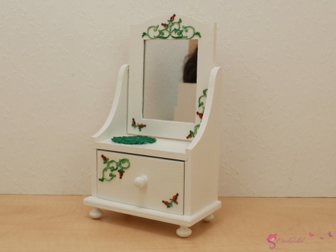 Miniaturowa toaletka z lusterkiem - DZIKA RÓŻA
