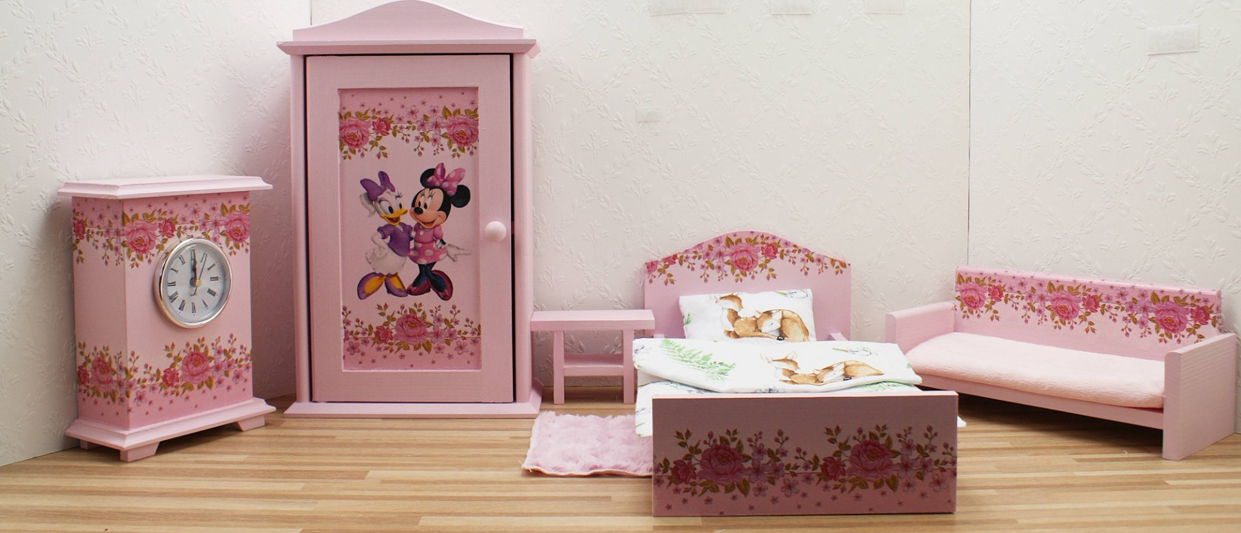 original_Sofa-dla-lalek-barbie-Przyjaciolki_[17025]_0c20274c9e34.jpg